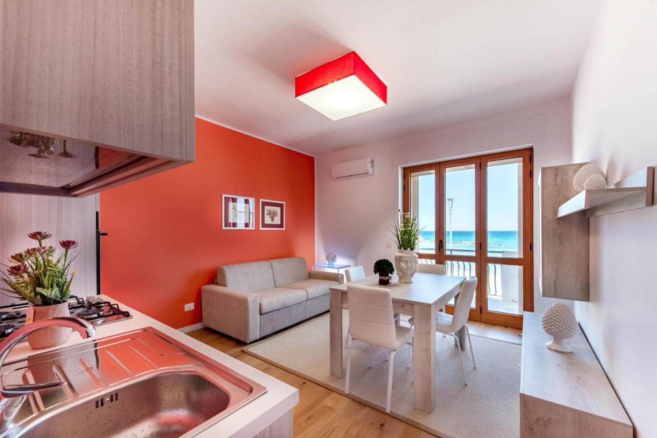 Appartamenti Fronte Mare โอตรันโต ภายนอก รูปภาพ